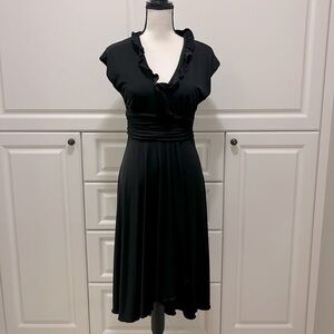 NWT BCBG Paris Ruffle V-neck Faux wrap black midi cocktail dress size S